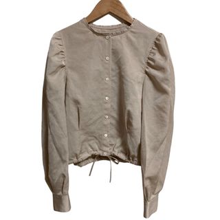 イエナ(IENA)の美品 23AW IENA イエナ Satinデザインショートブラウス 長袖 ノーカラー シャツ 23051900200030 ベージュ レディース 古着 中古 USED(シャツ/ブラウス(長袖/七分))