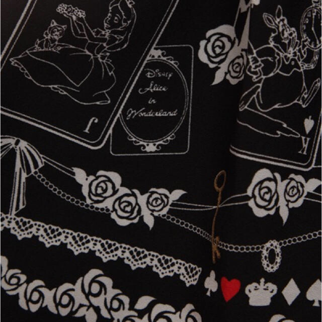 axes femme(アクシーズファム)の※yui様 5/1までお取置※トランプメルヘン柄スカート レディースのスカート(ひざ丈スカート)の商品写真