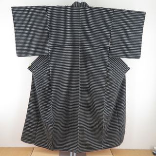 紬 着物 アンティーク 御召 ドット柄 黒色 袷 バチ衿 正絹 昭和レトロ 昔着物 身丈150cm(着物)