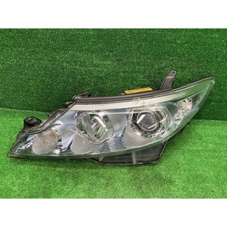 トヨタ(トヨタ)のエスティマ AHR20W 左ヘッドランプ・ヘッドライト X 4WD 7人 コイト 28-212 81185-28C82 070(車種別パーツ)