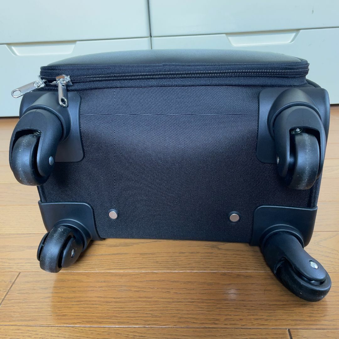 adabat(アダバット)のアダバット キャリーケース ブラック 機内持ち込みサイズ 手荷物 スーツケース メンズのバッグ(トラベルバッグ/スーツケース)の商品写真