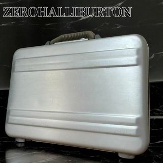 ゼロハリバートン(ZERO HALLIBURTON)のゼロハリバートン　アタッシュケース　ビジネスバッグ　A4可　アルミ　シルバー(ビジネスバッグ)