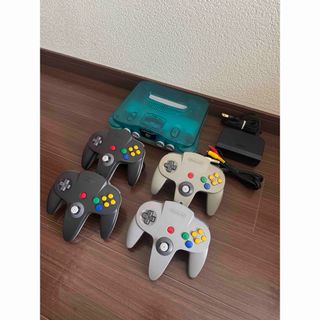ニンテンドウ64(NINTENDO 64)のニンテンドー64 本体 クリアブルー(家庭用ゲーム機本体)