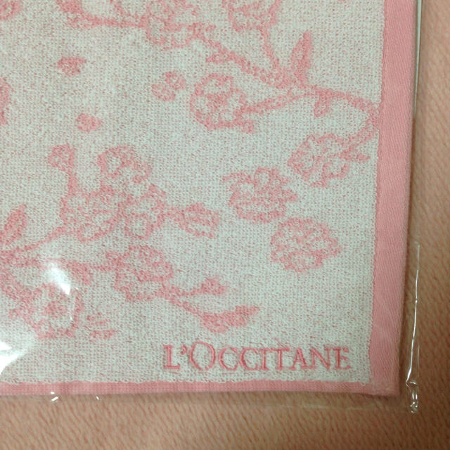 L'OCCITANE(ロクシタン)のロクシタン♡ハンカチノベルティセット レディースのファッション小物(ハンカチ)の商品写真