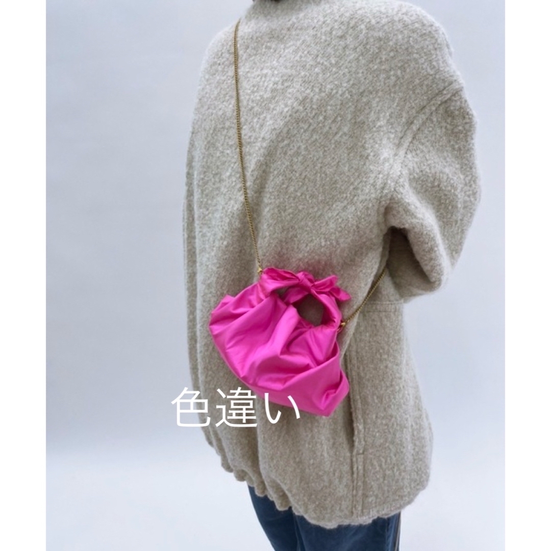 EDIT.FOR LULU(エディットフォールル)のPapyrus Candy Wrapper handbag （silk）新品 レディースのバッグ(ハンドバッグ)の商品写真