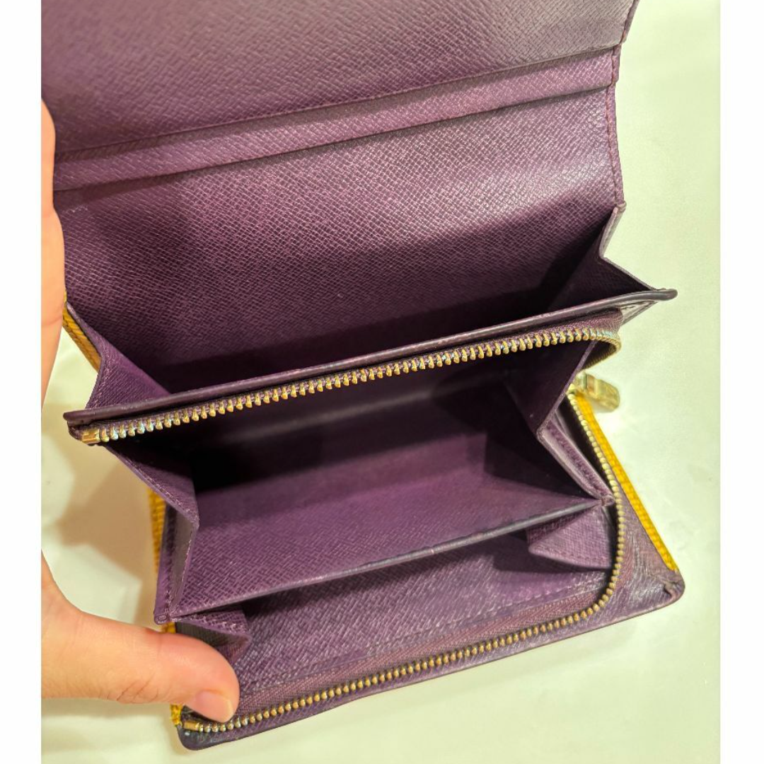 LOUIS VUITTON - LOUIS VUITTON エピ 二つ折り財布 イエローの