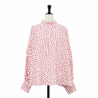 【新品】DOS DIOSAS ドスディオサス ブラウス ホワイト レッド サイズ:38(M) /ボトルネック ハート柄 ブラウス / プルオーバー 長袖 タック ウォッシャブル / トップス シャツ カットソー【レディース】(シャツ/ブラウス(長袖/七分))