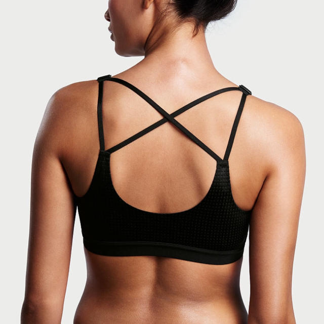 Victoria's Secret(ヴィクトリアズシークレット)の【新品】VICTORIA SPORT Sport Bra スポーツ/アウトドアのトレーニング/エクササイズ(ヨガ)の商品写真