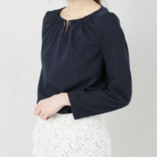 ラトータリテ(La TOTALITE)の美品◆ラトータリテ　 [洗える]長袖ブラウス 36/S 　ネイビー　紺(シャツ/ブラウス(長袖/七分))