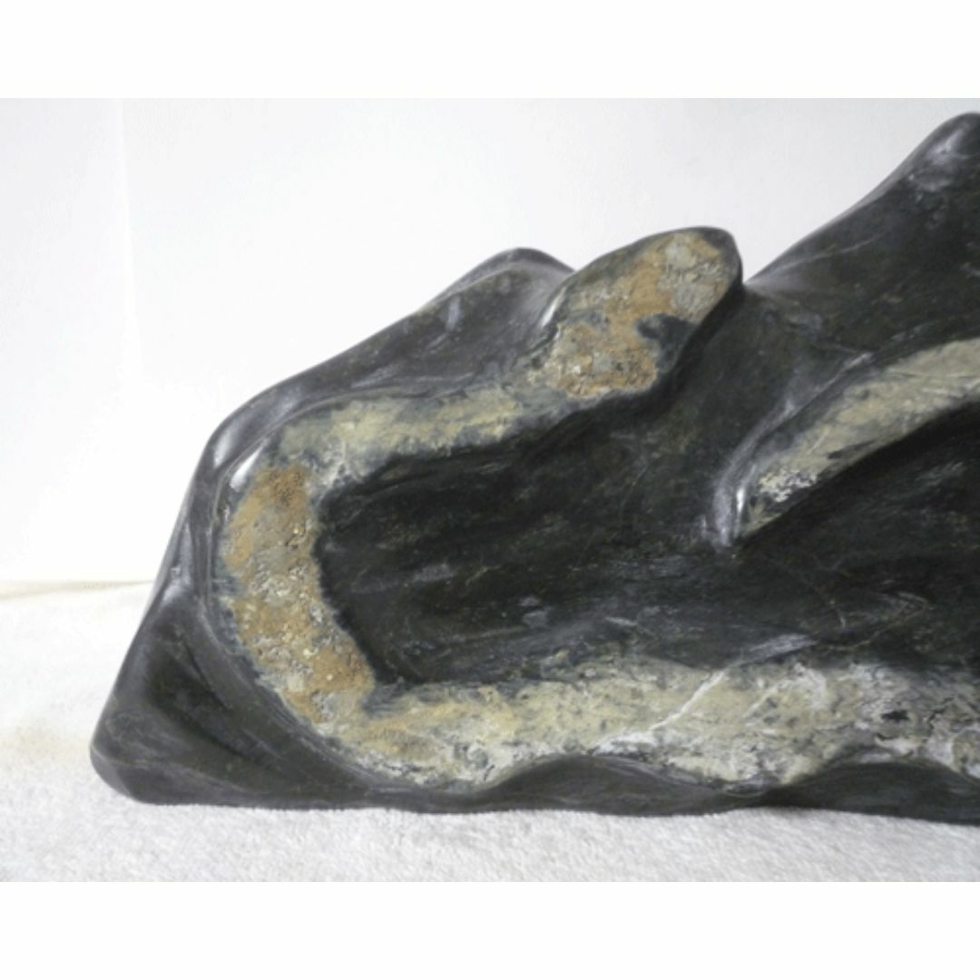 希少　美品　蛇石　縁起物　鑑賞石　台座付き 希少 美品 蛇石 縁起物 鑑賞石 台座付き 2025年最新】Yahoo