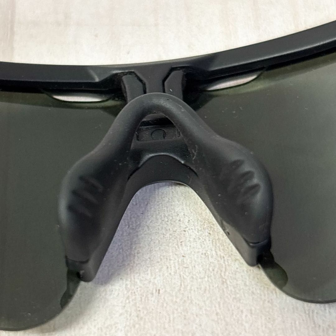 【美品】OAKLEY　オークリー　サングラス　OO9208 メンズのメンズ その他(その他)の商品写真
