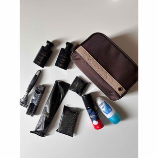 ブルガリ(BVLGARI)のエミレーツ航空　アメニティー　ポーチ　ブルガリ(旅行用品)