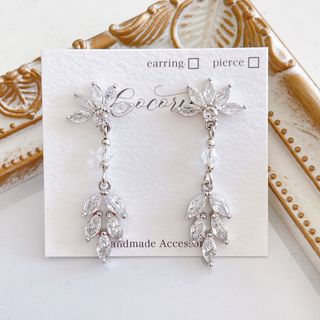 クリスタルチャーム ピアス シルバー