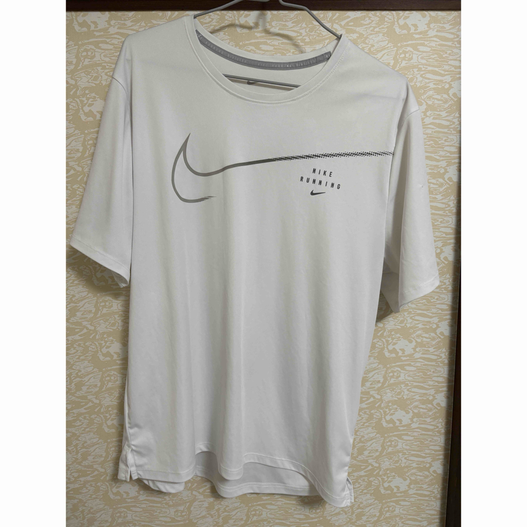 NIKE RUNNING メンズ 半袖Tシャツ  ナイキ　超冷感　超軽量　超速乾 スポーツ/アウトドアのランニング(ウェア)の商品写真