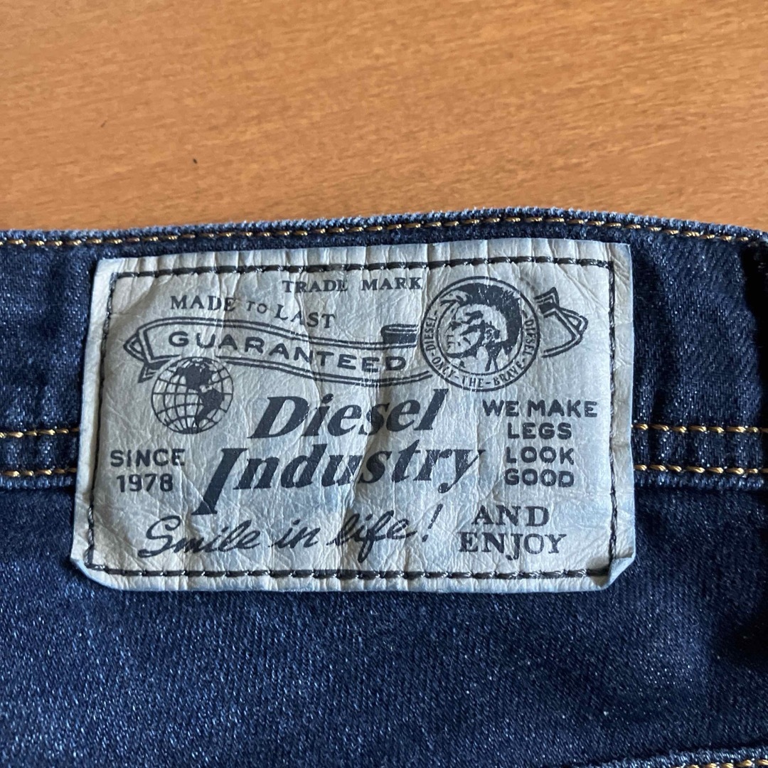 DIESEL(ディーゼル)のDiesel Industry ダークブルー デニム メンズのパンツ(デニム/ジーンズ)の商品写真