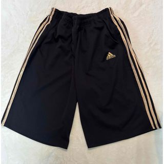 アディダス(adidas)のアディダス adidas ゴールド　刺繍ロゴ　ハーフパンツ　XXLサイズ(ショートパンツ)