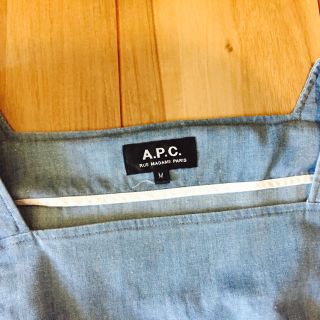 アーペーセー(A.P.C)のA.P.C.膝丈ノースリーブワンピース(ひざ丈ワンピース)