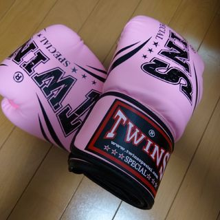 最終価格 TWINS ボクシンググローブ ピンク 8oz