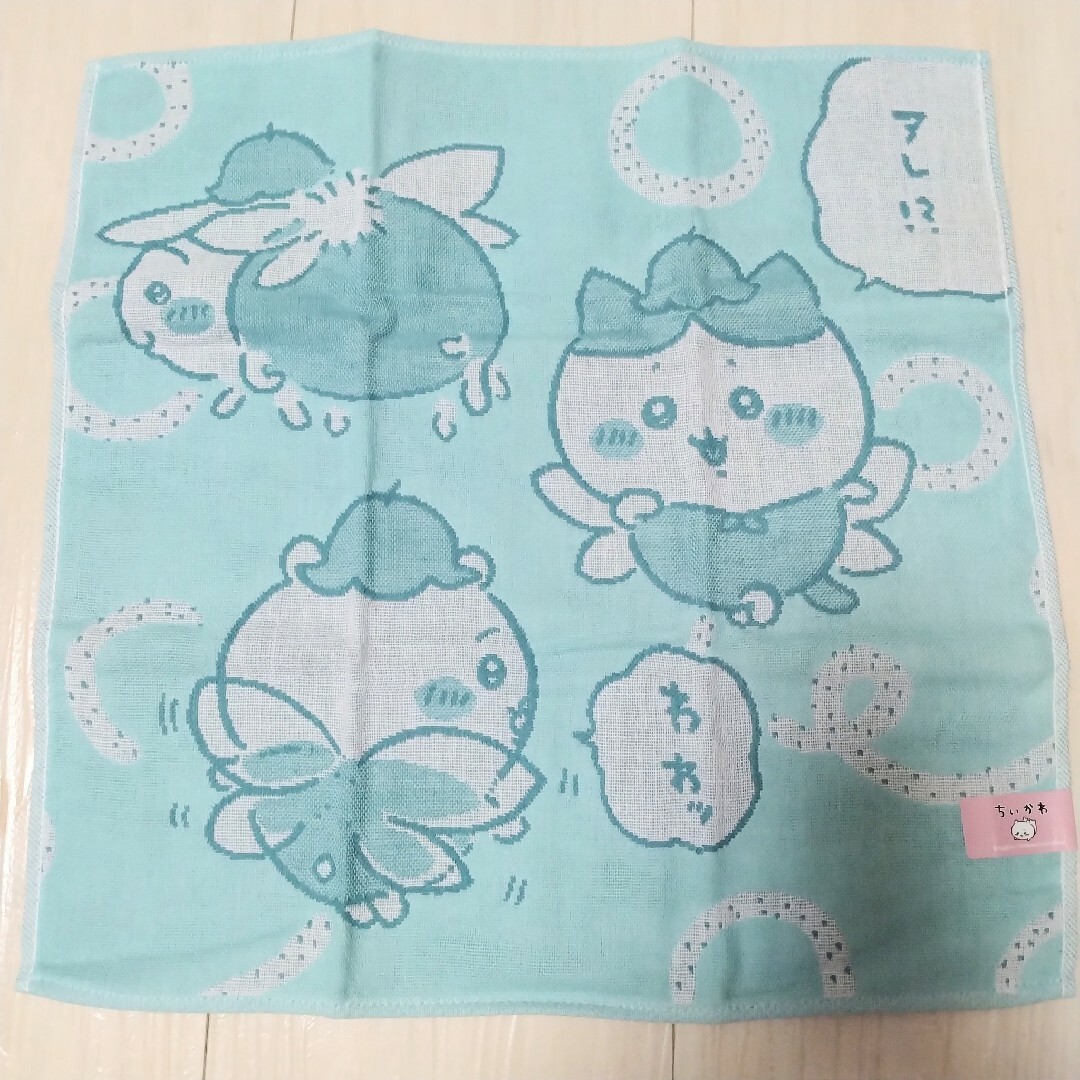 ちいかわ(チイカワ)のちいかわ　ハチワレ　ハンカチ　２枚 エンタメ/ホビーのおもちゃ/ぬいぐるみ(キャラクターグッズ)の商品写真