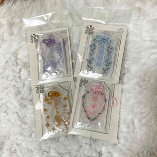スリーコインズ(3COINS)の【匿名配送】スリコ　スリーコインズ　推し活　お守り　当選祈願　4つセット(アイドルグッズ)