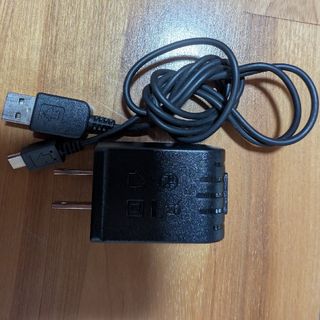 ゼットティーイー(ZTE)のWiFiルーター用 アダプター　中古(PC周辺機器)