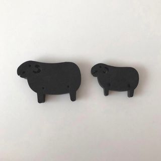 ひつじのコードホルダー　大小2個(その他)