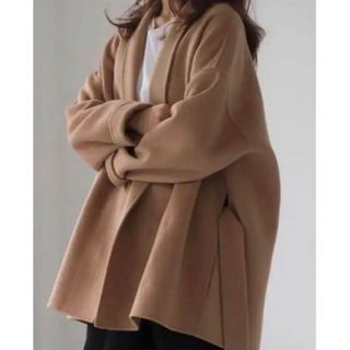 nae アリュールコート　キャメル　ナエ(ガウンコート)
