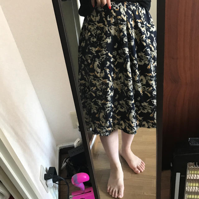GU(ジーユー)のGU 花柄スカート レディースのスカート(ひざ丈スカート)の商品写真