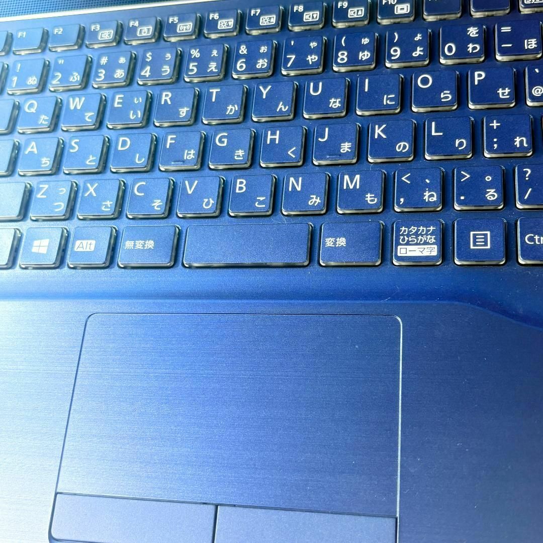 富士通(フジツウ)の美品！8世代Core i7・16GB・SSD512・DVDマルチ・ノートパソコン スマホ/家電/カメラのPC/タブレット(ノートPC)の商品写真