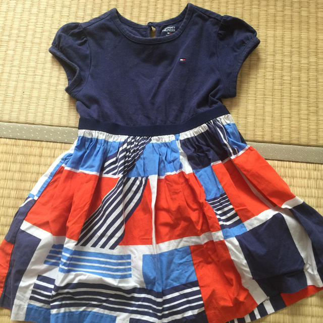 TOMMY HILFIGER(トミーヒルフィガー)の4Tトミーのワンピース キッズ/ベビー/マタニティのキッズ服女の子用(90cm~)(ワンピース)の商品写真