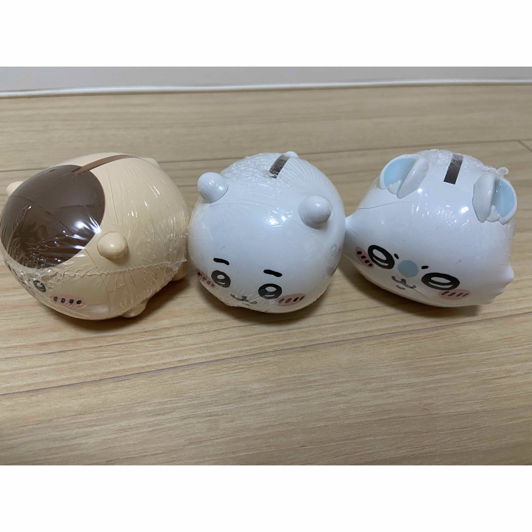ちいかわ(チイカワ)の【新品未開封】ちいかわ くりまんじゅう モモンガ 貯金箱 セット エンタメ/ホビーのおもちゃ/ぬいぐるみ(キャラクターグッズ)の商品写真