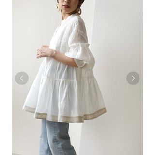 Eimee Law - 極美品☆エイミーロウ ティアードトリミングギャザーブラウス　リネン　白
