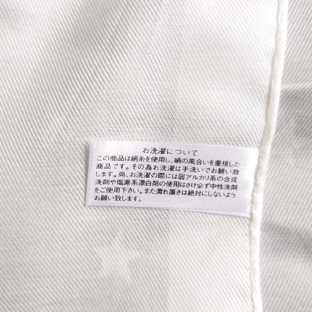 agnes b.(アニエスベー)の《新品未使用❗》agnes b. シルク混合 58㎝ 大判ハンカチーフ レディースのファッション小物(バンダナ/スカーフ)の商品写真