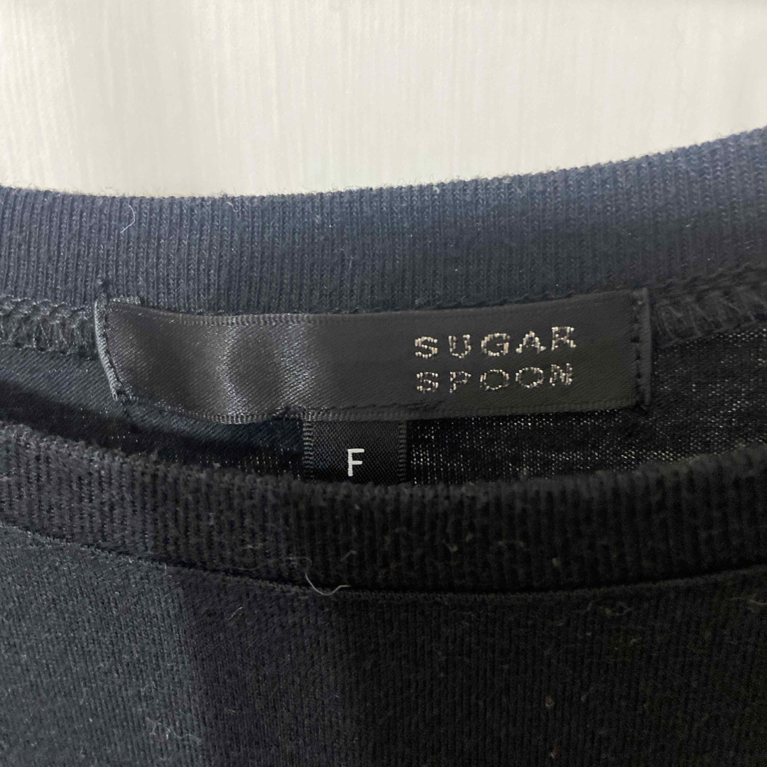 黒の半袖Tシャツ レディースのトップス(Tシャツ(半袖/袖なし))の商品写真