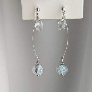 アレルギー対応 ハンドメイド イヤリング ピアス 雫 透明 シルバー ガラス