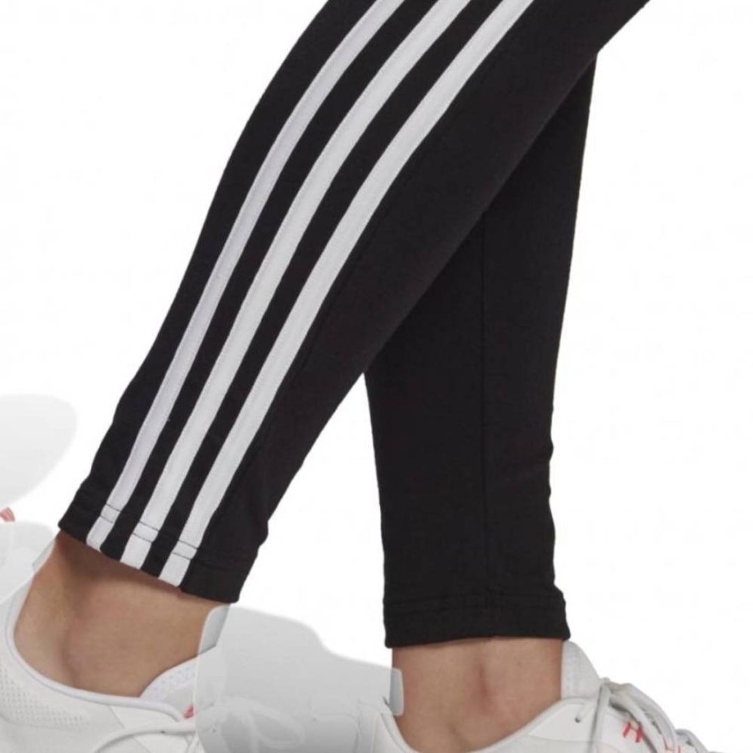 adidas(アディダス)の【希少残りわずか】新品　アディダス　レディース　レギンス　Lサイズ　黒　正規品 レディースのレッグウェア(レギンス/スパッツ)の商品写真