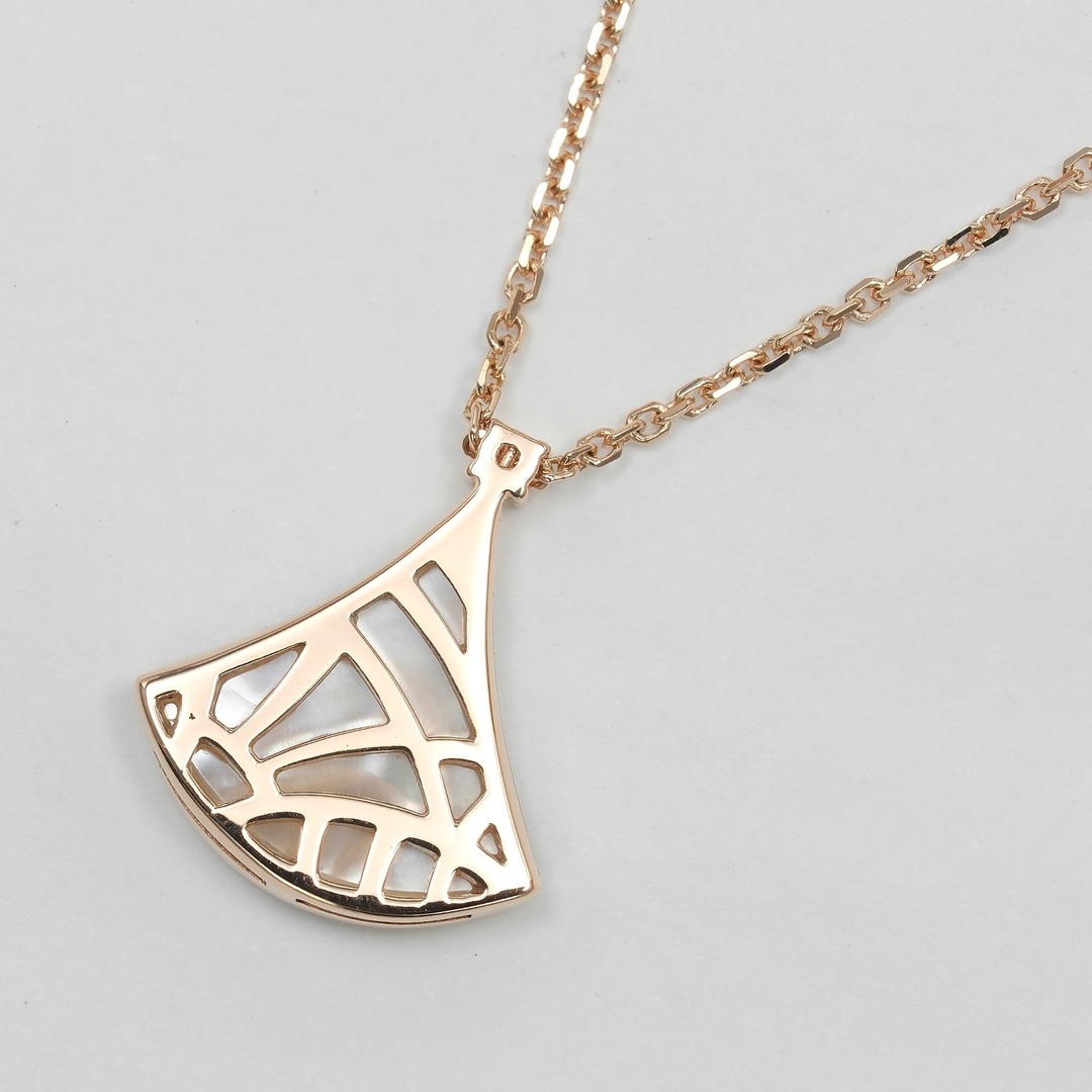 ブルガリ ルチアネックレス YG 三連ネックレス ディーヴァ リング ブルガリ ルチアネックレス YG 三連ネックレス ディーヴァ リング 地金