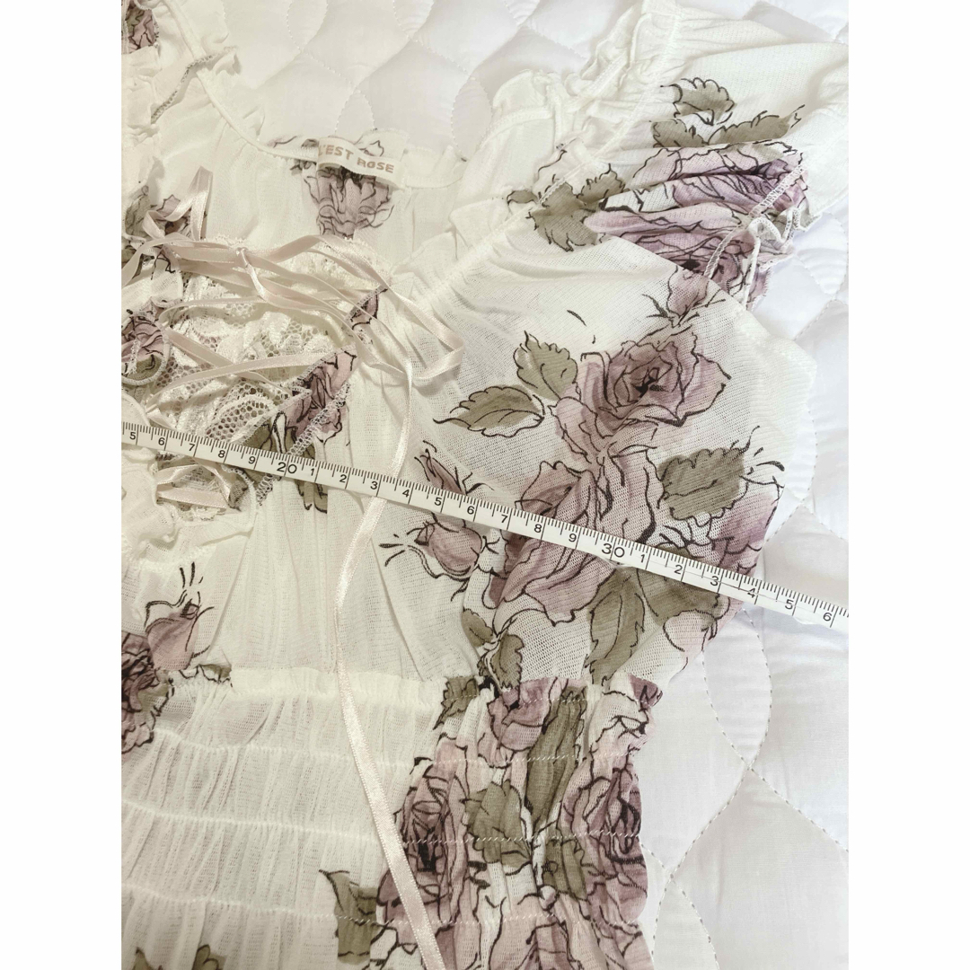 L'EST ROSE - レストローズ ステキな薔薇柄ワンピースの通販 by