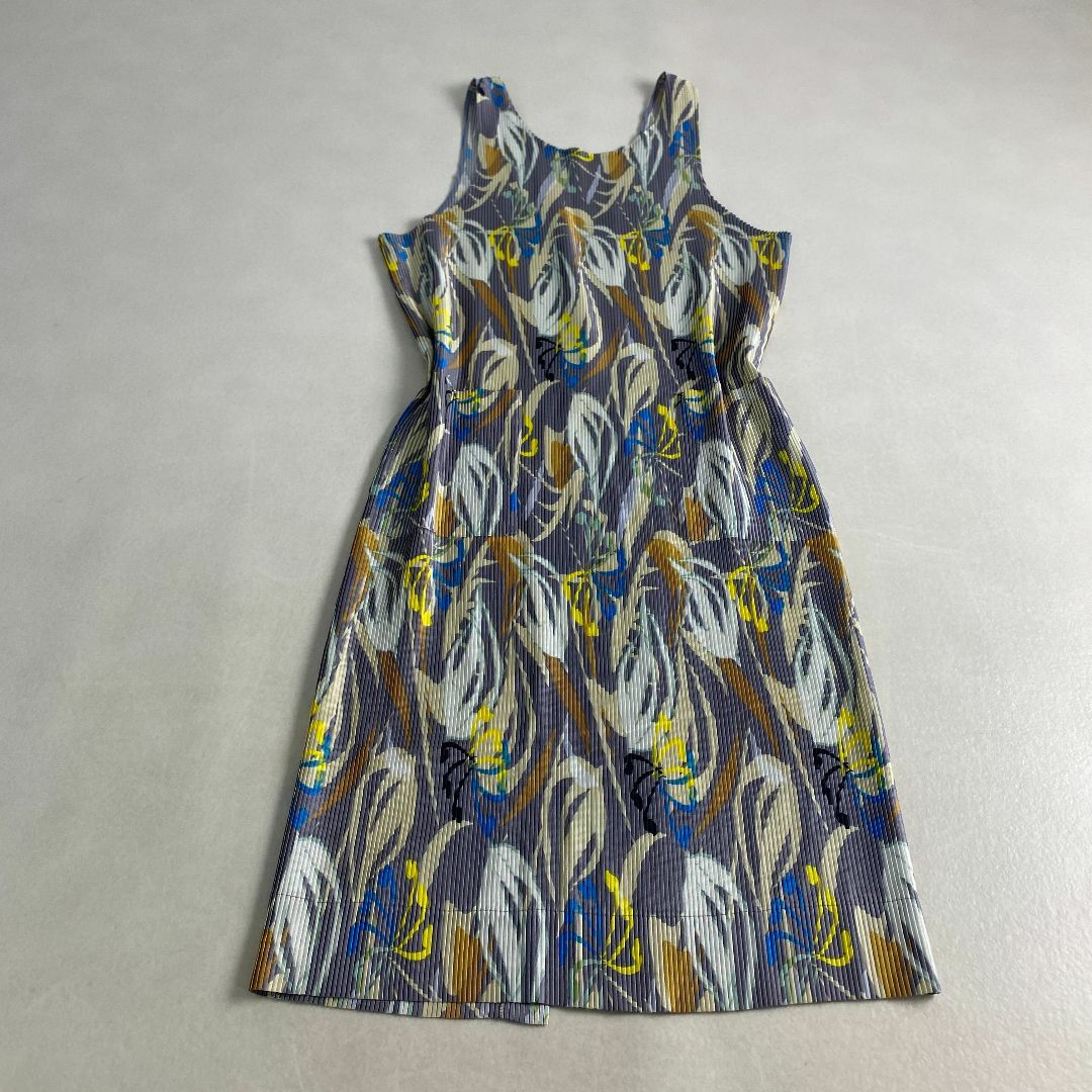 希少 極美品 プリーツプリーズ イッセイミヤケ ノースリーブ デザインワンピース ISSEY MIYAKE - 美品 イッセイミヤケ ワンピース improduct 日本