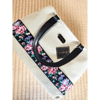 アーンジョー　ハンドバッグ　レディース　夏　ベージュ　白　小さい　新品