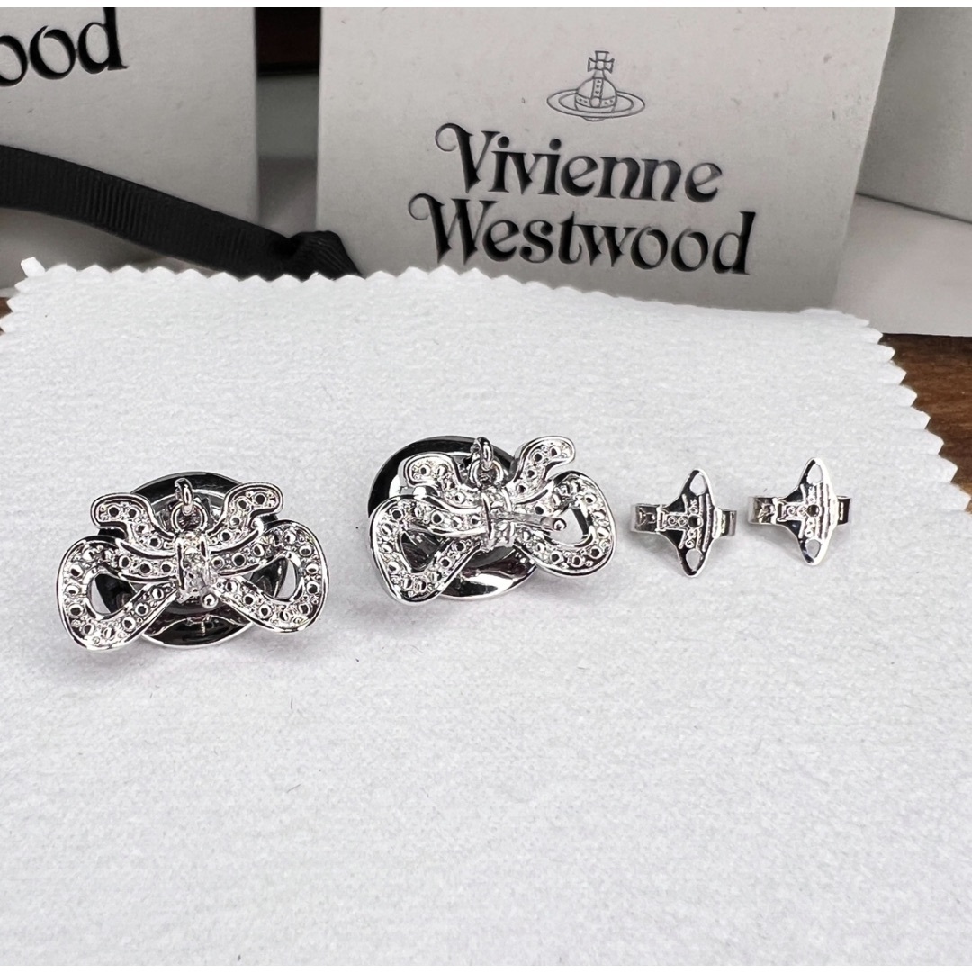 Vivienne Westwood ヴィヴィアンウエストウッド ピアス