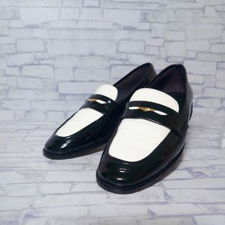 ルタロン(Le Talon)のLe Talon GRISE エナメル コインローファー バイカラー 22.5(ローファー/革靴)