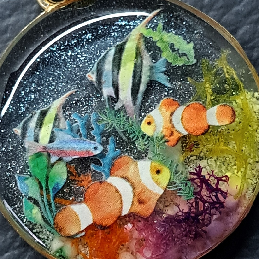 。*【 348 】- 熱帯魚(B) - ネックレス *  。 ハンドメイドのアクセサリー(ネックレス)の商品写真