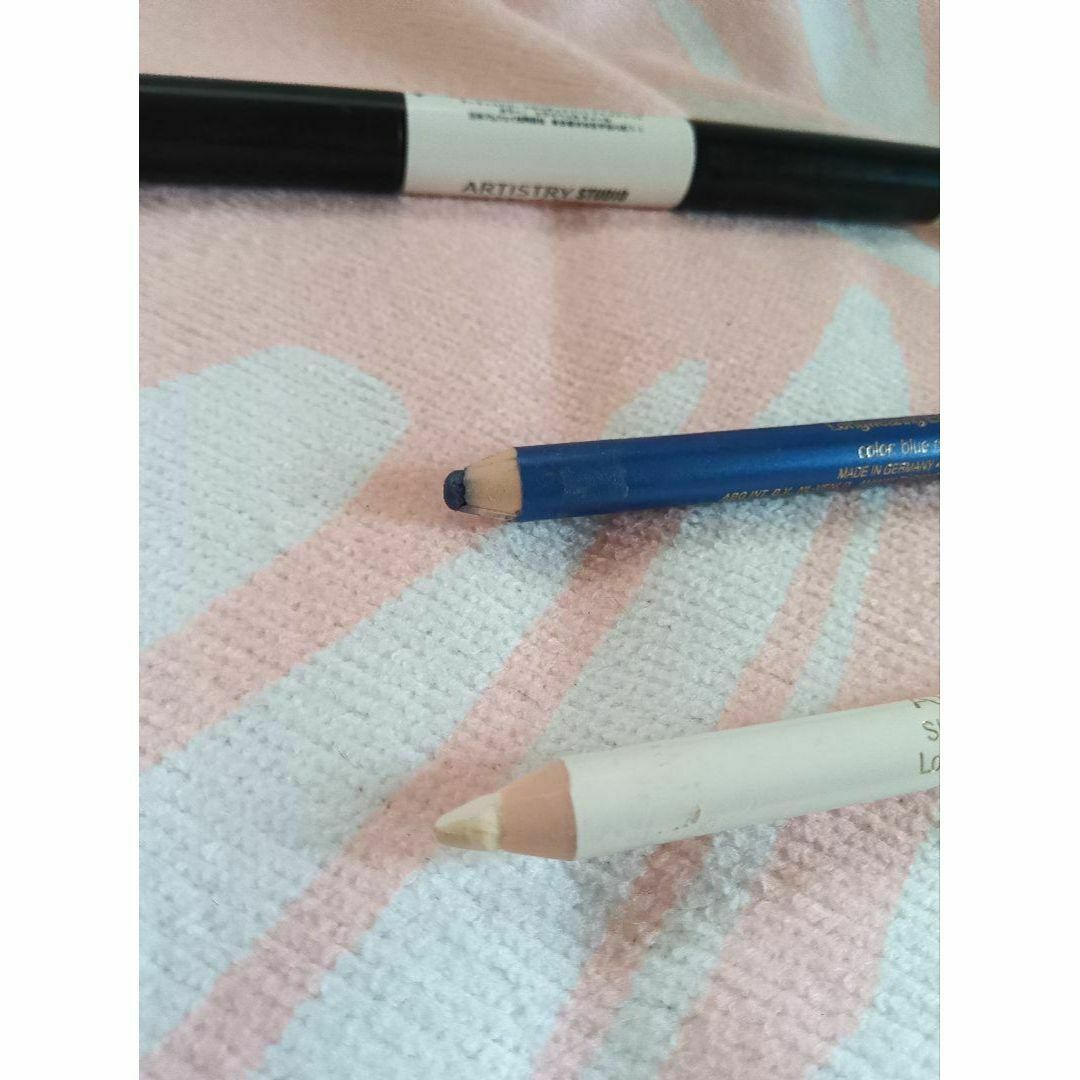 Amway(アムウェイ)の2イン1 アイシャドー　スティック 3本セット グリーン 青 白 トライベッカ コスメ/美容のベースメイク/化粧品(アイライナー)の商品写真