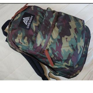 グレゴリー(Gregory)の★美品！★GREGORYリュックデイパック★イージーデイ★カモフラージュ柄迷彩柄(バッグパック/リュック)