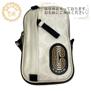 コーチ(COACH)のコーチ COACH ポーチ
 シグネチャー スクエアウエストポーチ、ミニバッグ C2144 ホワイト(ポーチ)