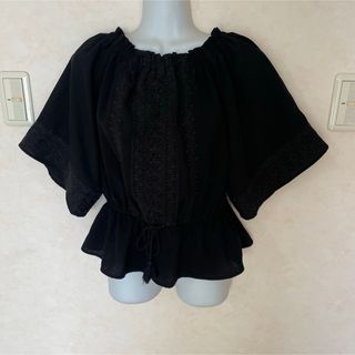 マジェスティックレゴン(MAJESTIC LEGON)のマジェスティックレゴン  黒 ペプラムトップス カットソー  トップス(カットソー(半袖/袖なし))