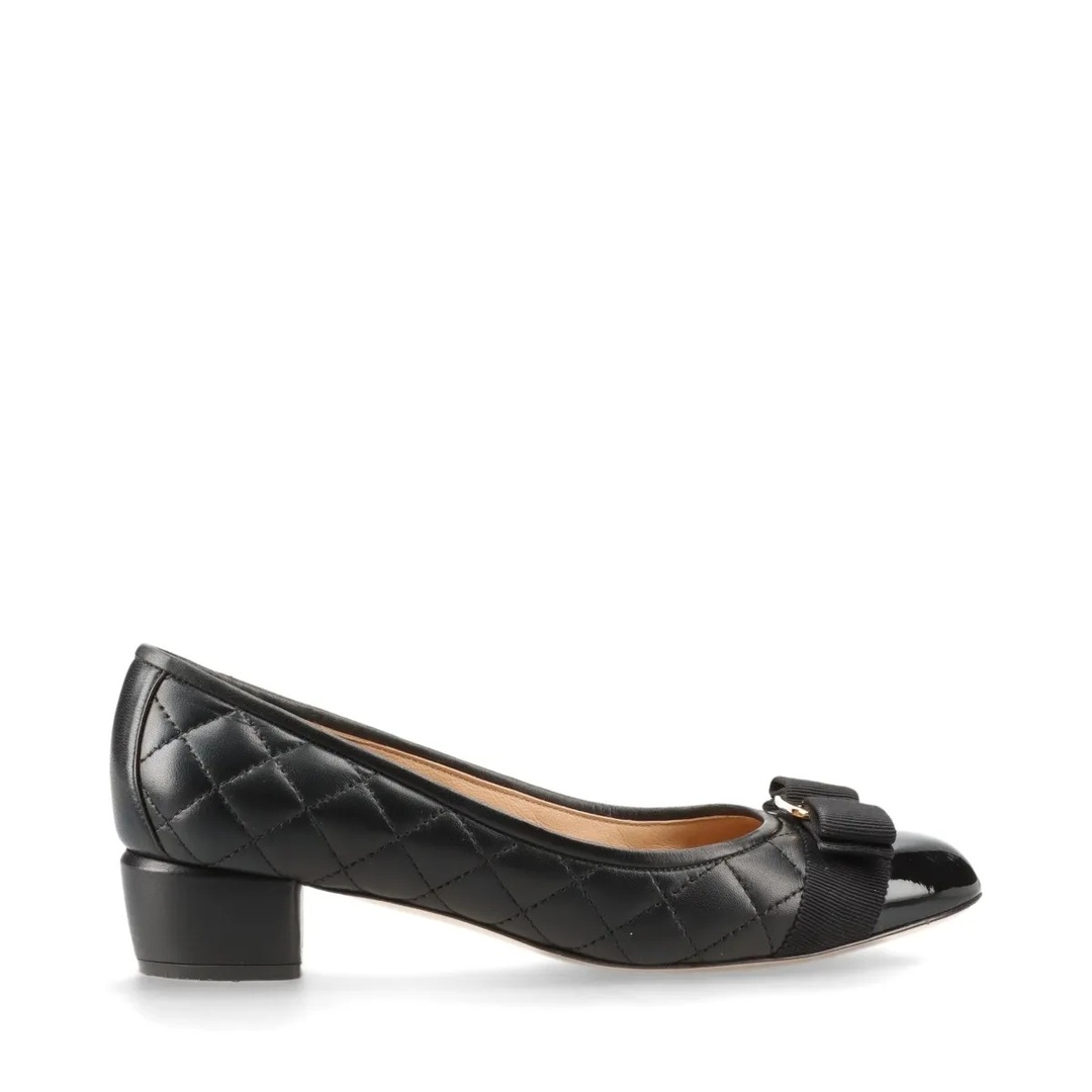 Salvatore Ferragamo パンプス キルティング ヴァラリボン 黒 Salvatore Ferragamo - 美品 サルヴァトーレフェラガモ ヴァラ