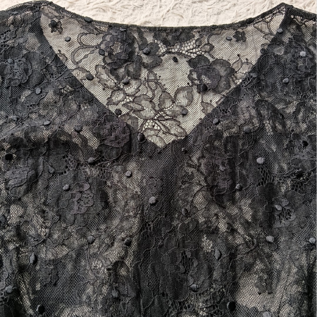 GRACE CONTINENTAL(グレースコンチネンタル)の【ダイアグラム】新品タグ付き レース刺繍ガウンワンピース 36 ブラック レディースのワンピース(ロングワンピース/マキシワンピース)の商品写真