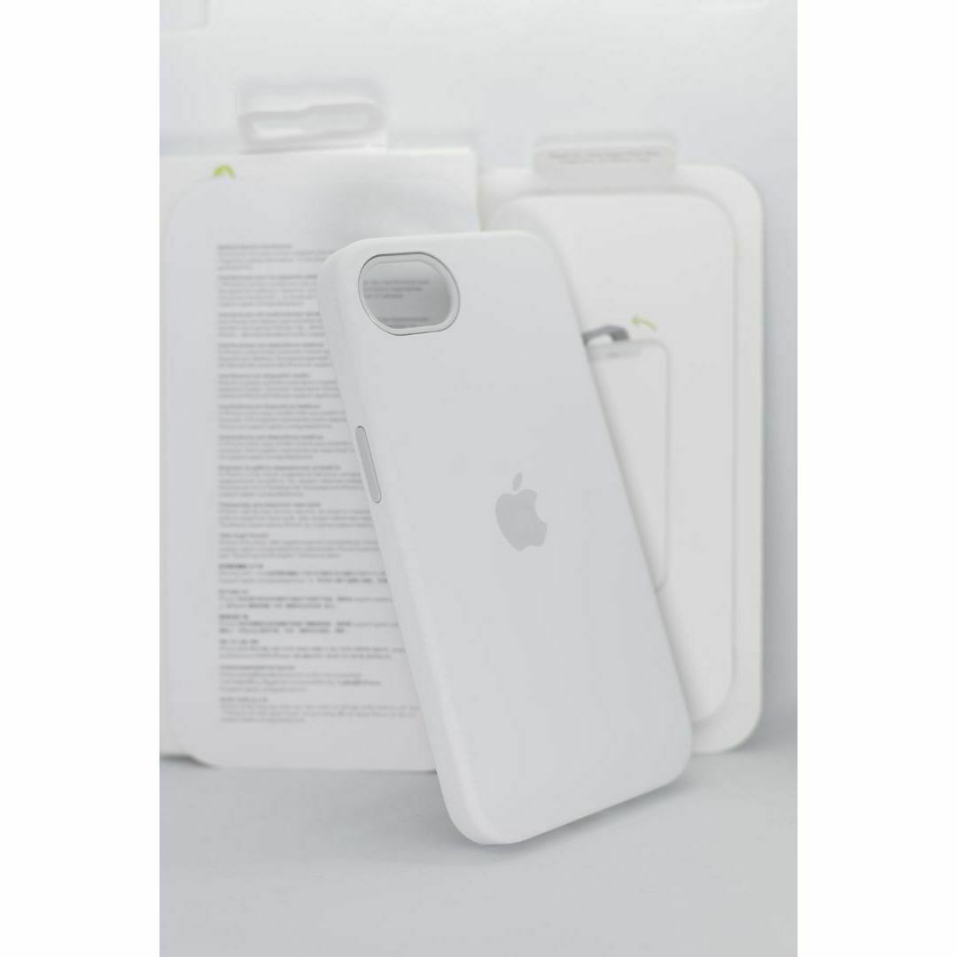 新品-純正互換品-iPhone16e シリコンケース・ ホワイト スマホ/家電/カメラのスマホアクセサリー(iPhoneケース)の商品写真